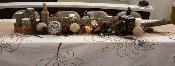 Make your own homemade tablecloth using acrylic paint, a stencil and a painter's drop cloth. Great Thanksgiving decoration or any Holiday celebration!