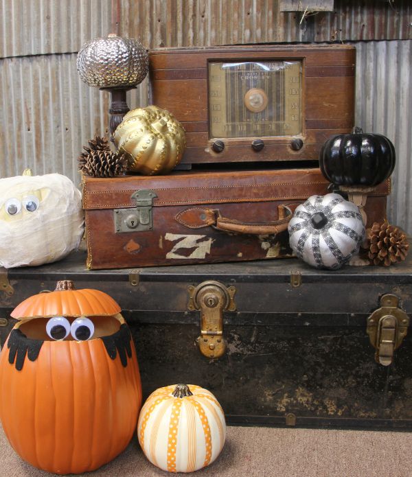 Kids Halloween Craft: How to Make a Peek-a-Boo Pumpkin