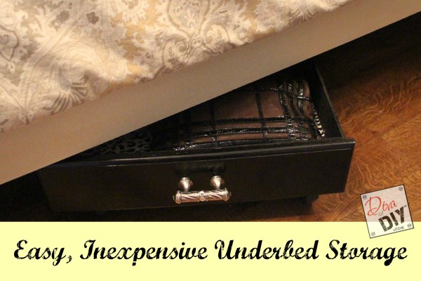 Who can't use more storage? These easy and stylish rolling drawers make a great under bed storage solution. Extra DIY storage ideas for small spaces! 
