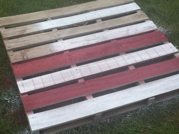 diy pallet ideas: How to make an american flag