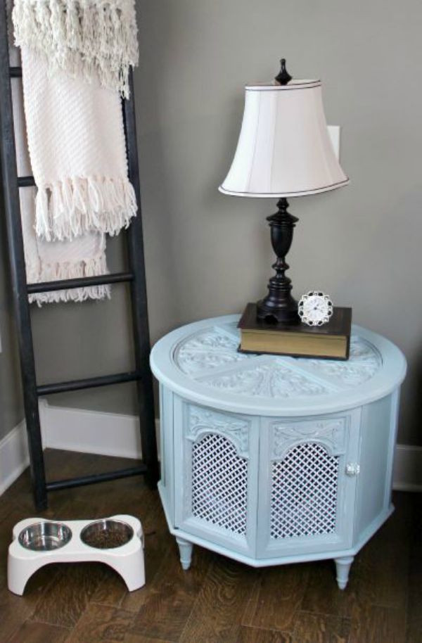 How To Make A Repurposed Pet Bed Out of an Old End Table