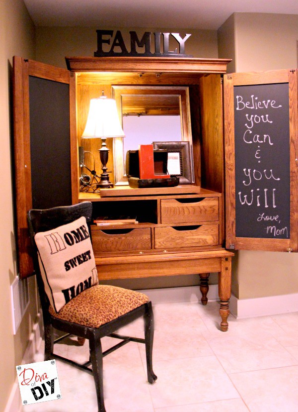 How to Put a Useful Memo Chalkboard on a Cabinet Door