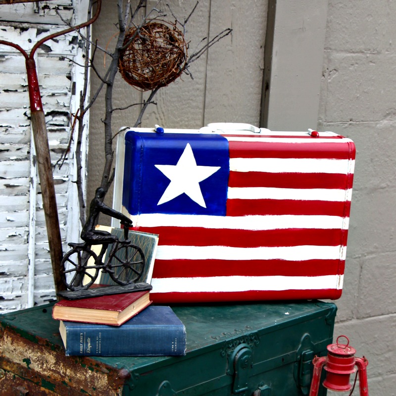 How to Upcycle a Suitcase for a 4th of July Decoration