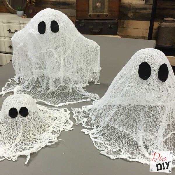 How to Make a Classic Halloween Cheesecloth Ghosts