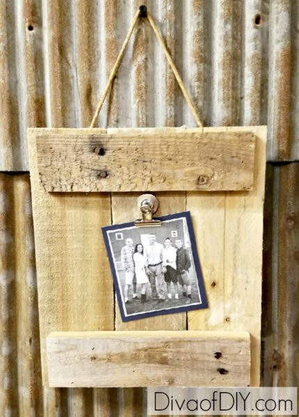 DIY Picture Frame Made Out of Pallet Wood | Diva of DIY