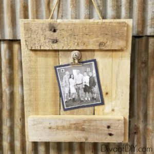 Picture frame ideas that are great for gifts and basically free! This picture frame diy is made out of pallet wood. Great farmhouse style decorating project