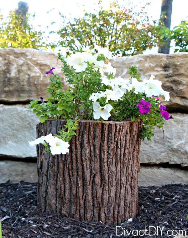 Try these unique outdoor flower planter ideas to add character to your summer decor! Great flower ideas for a flower garden in front of the house or inside!