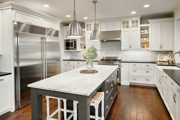 A kitchen remodel can cost thousands of dollars and months to complete. Here are 7 easy kitchen updates you can do this weekend to spruce up your space.