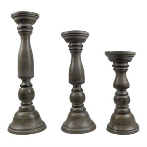 These rustic candleholders will look great on your farmhouse table