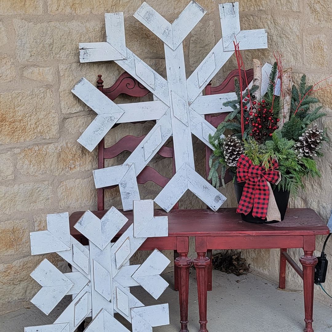 How To Make A Snowflake Out Of Pallet Wood